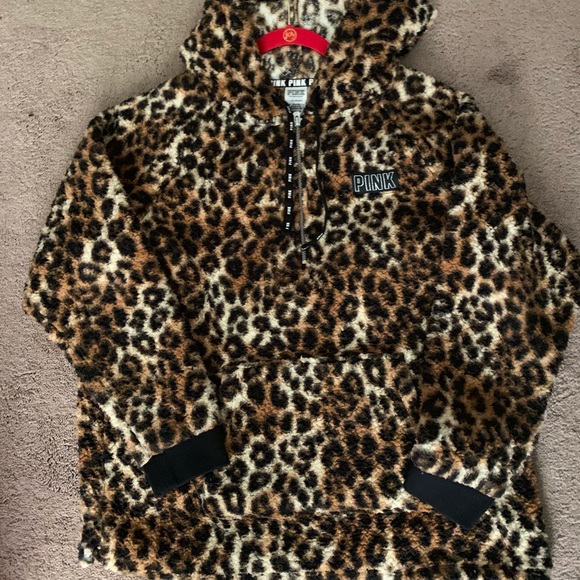 PINK Victoria's Secret Tops - Victoria Secret Pink Cheetah Sherpa